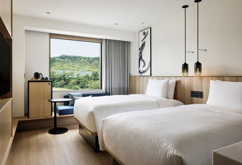 فندق Fairfield By Marriott Okayama Hiruzen Highland