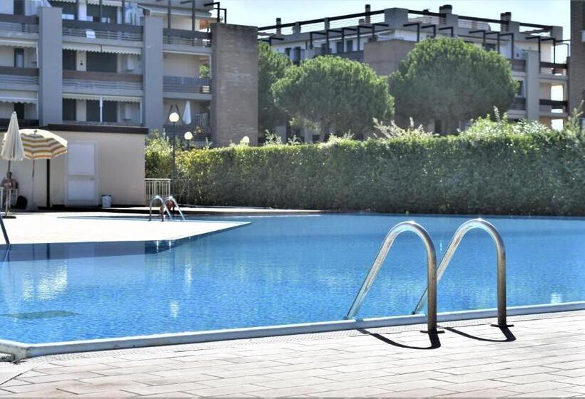 Le Residenze Di Santa Costanza   Mirto/corbezzolo