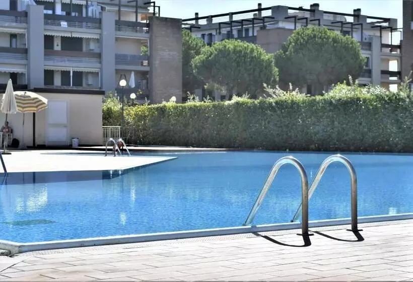 Le Residenze Di Santa Costanza   Mirto/corbezzolo