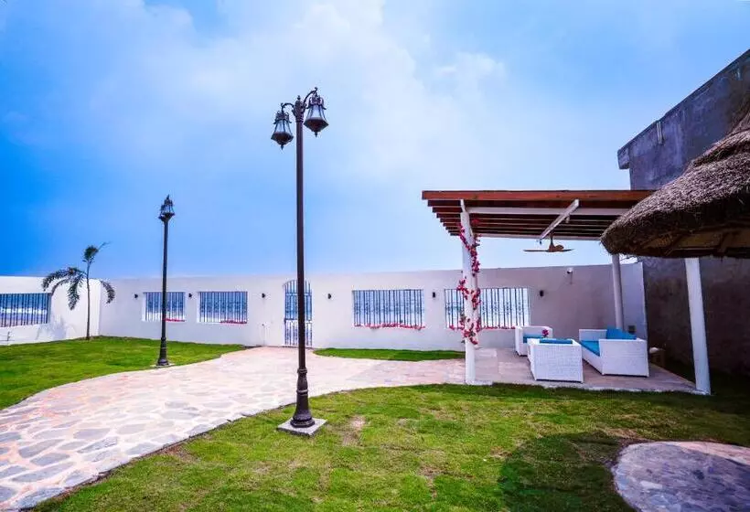 استراحتگاه Greek Bay