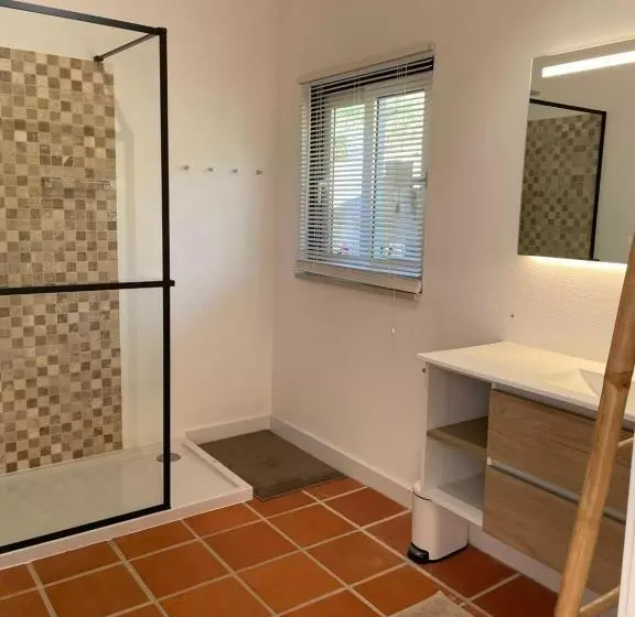 Lomakeskus Marti Watersports