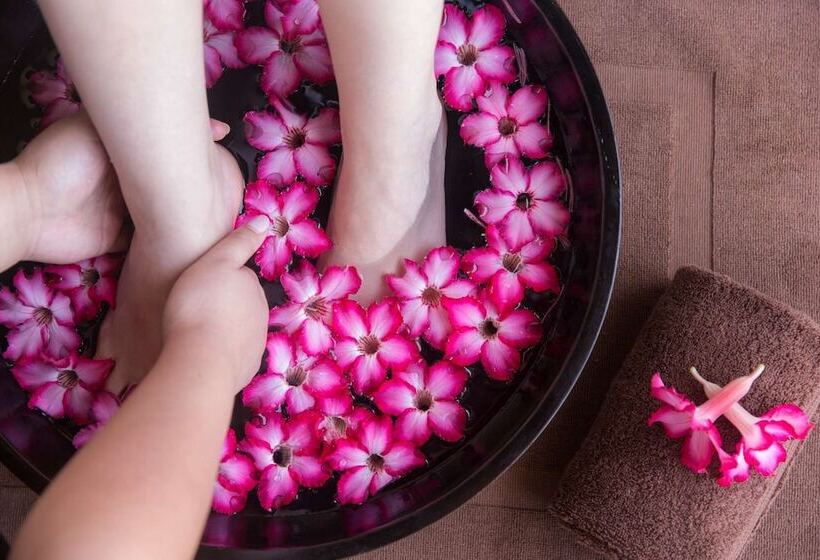 Atana Musandam Resort