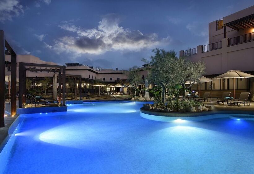 Atana Musandam Resort