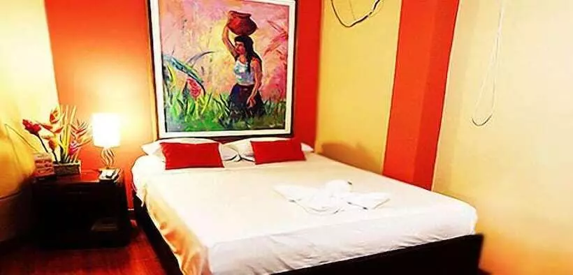 בית מלון כפרי Anaconda