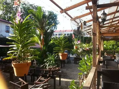 هتل Basaga Holiday Residences