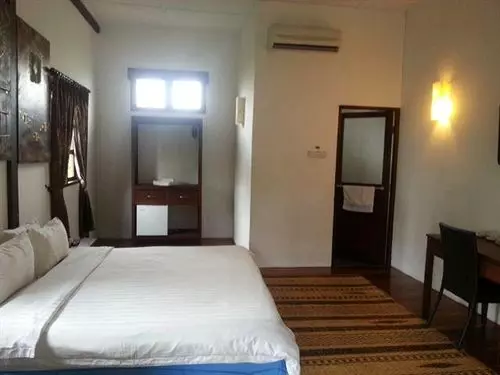 هتل Basaga Holiday Residences