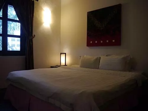 هتل Basaga Holiday Residences