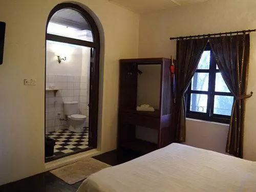 هتل Basaga Holiday Residences