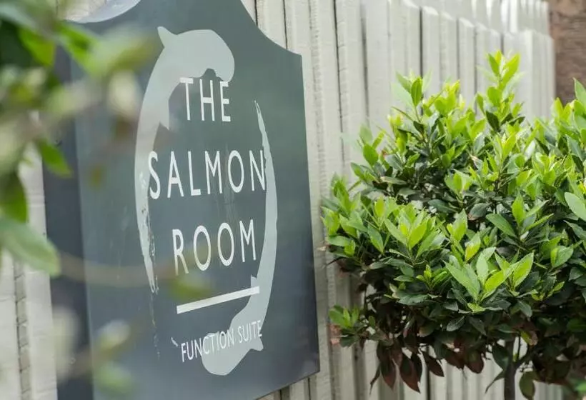 בית מלון כפרי Buccleuch Arms