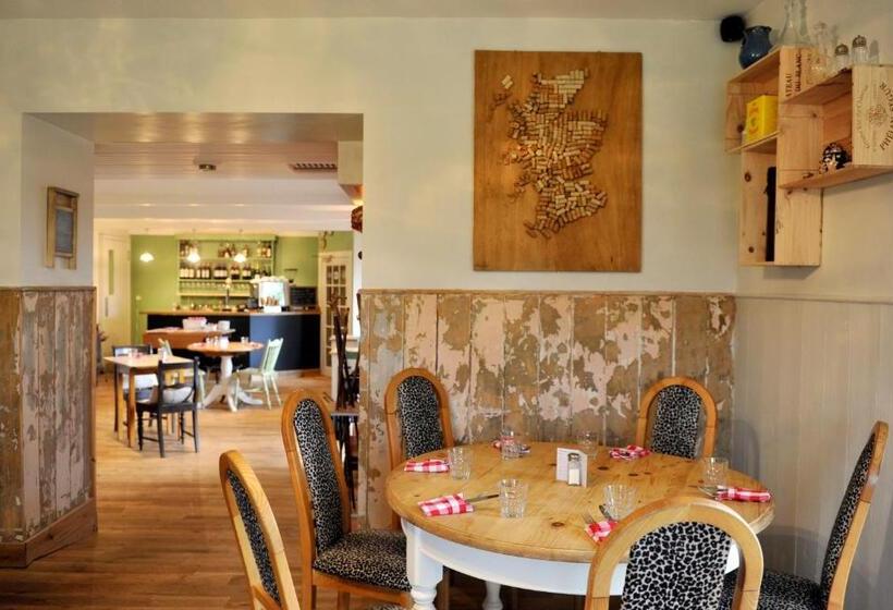 فندق Buccleuch Arms