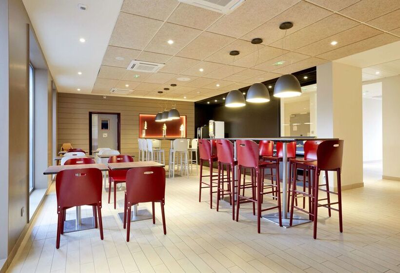 فندق Campanile Annemasse Gare– Genève