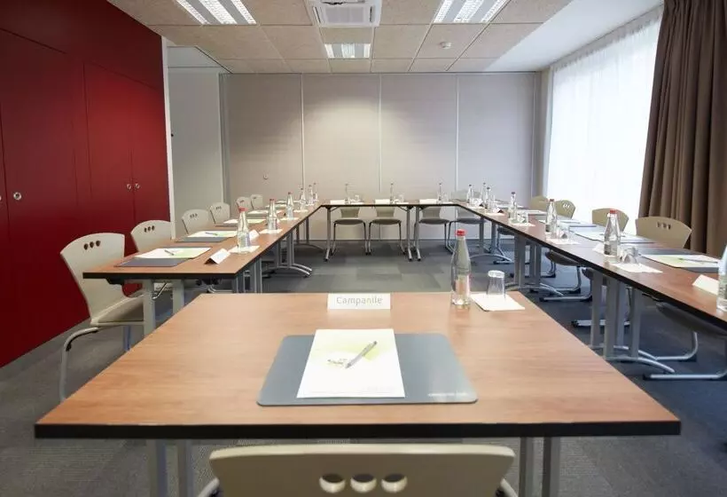 호텔 Campanile Annemasse Gare– Genève