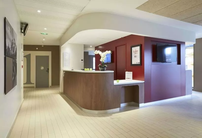 호텔 Campanile Annemasse Gare– Genève