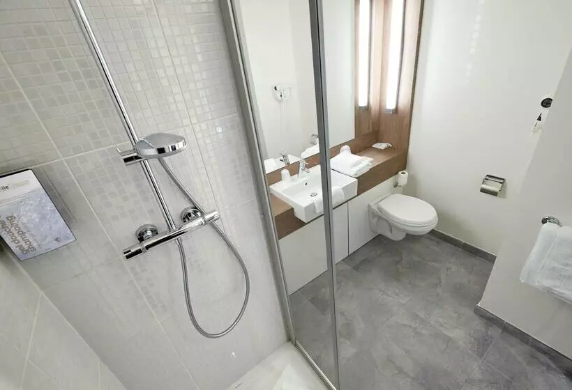 호텔 Campanile Annemasse Gare– Genève