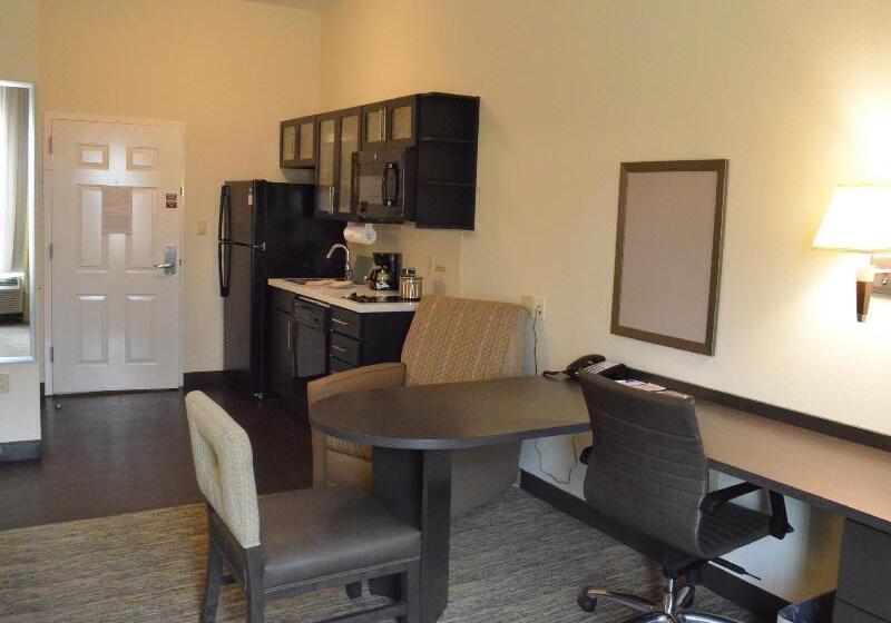 호텔 Candlewood Suites Harlingen, An Ihg