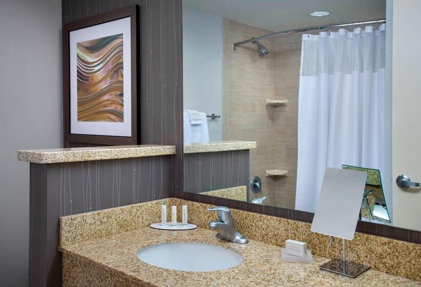 Отель Courtyard By Marriott Philadelphia Lansdale