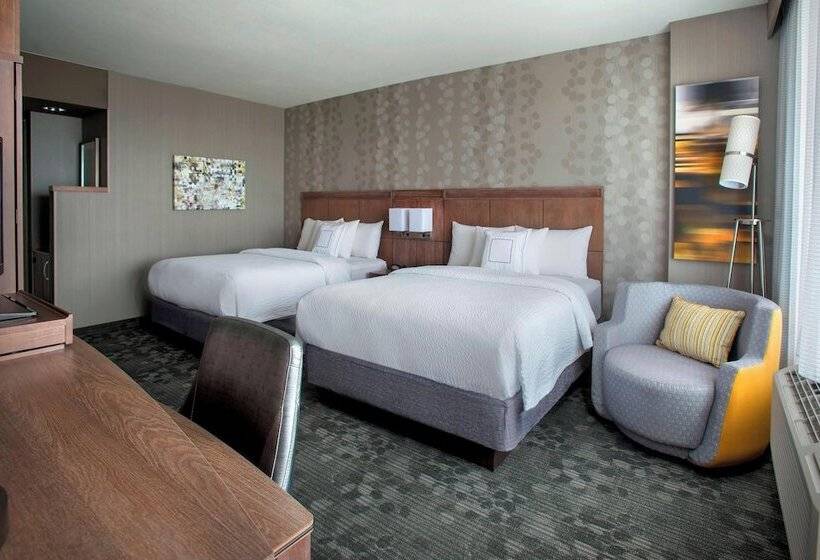 Отель Courtyard By Marriott Philadelphia Lansdale