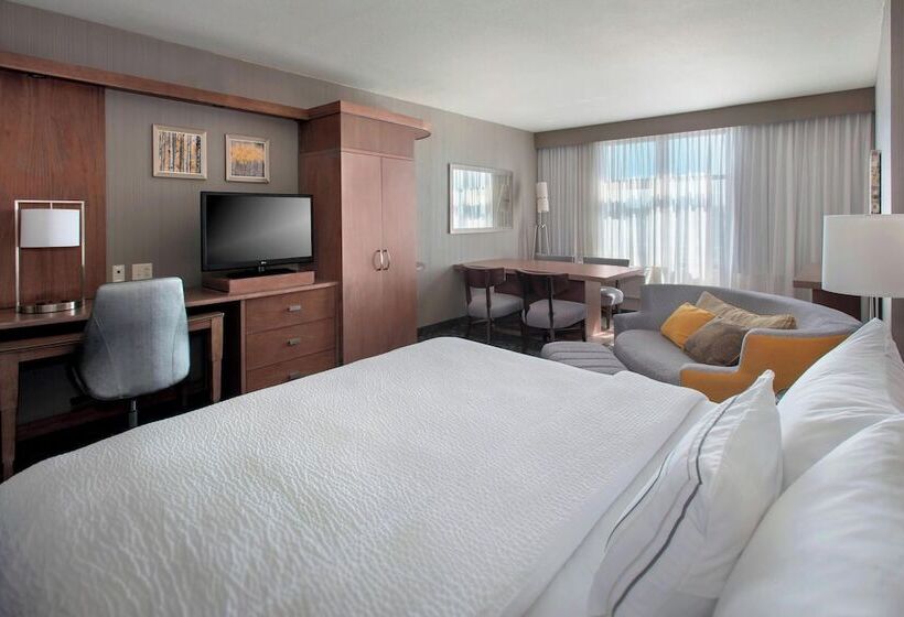 Отель Courtyard By Marriott Philadelphia Lansdale