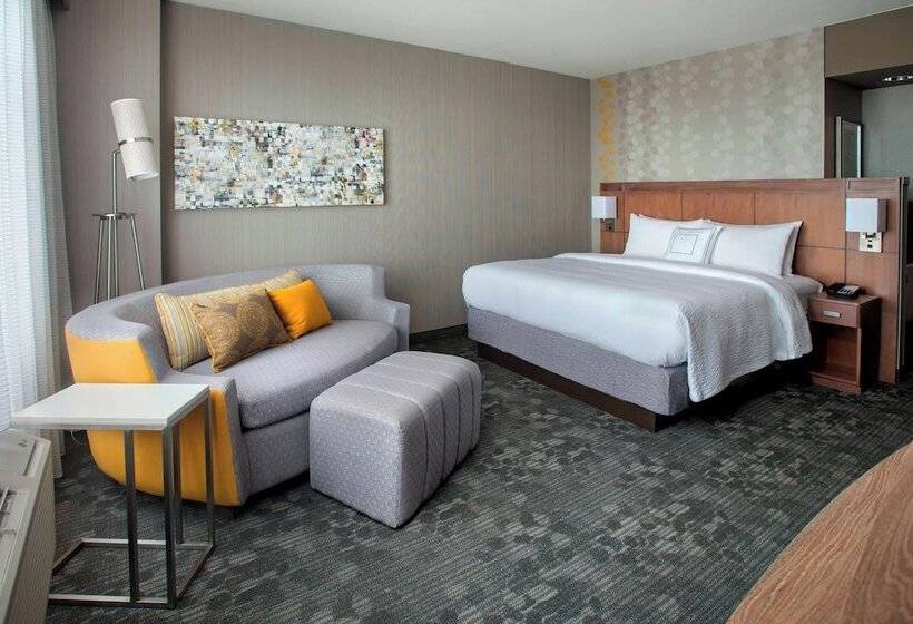 Отель Courtyard By Marriott Philadelphia Lansdale