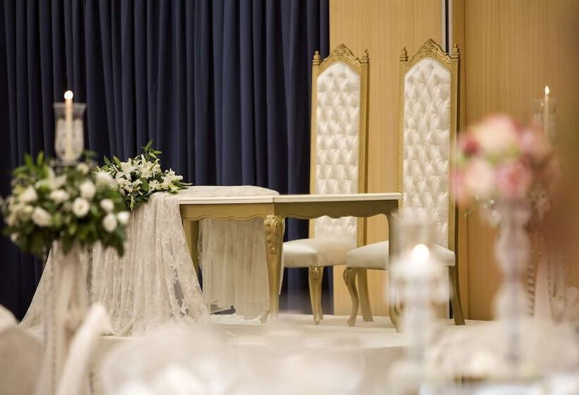 هتل Doubletree By Hilton Trabzon