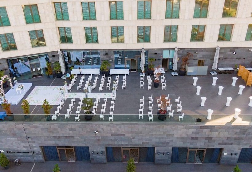 هتل Doubletree By Hilton Trabzon