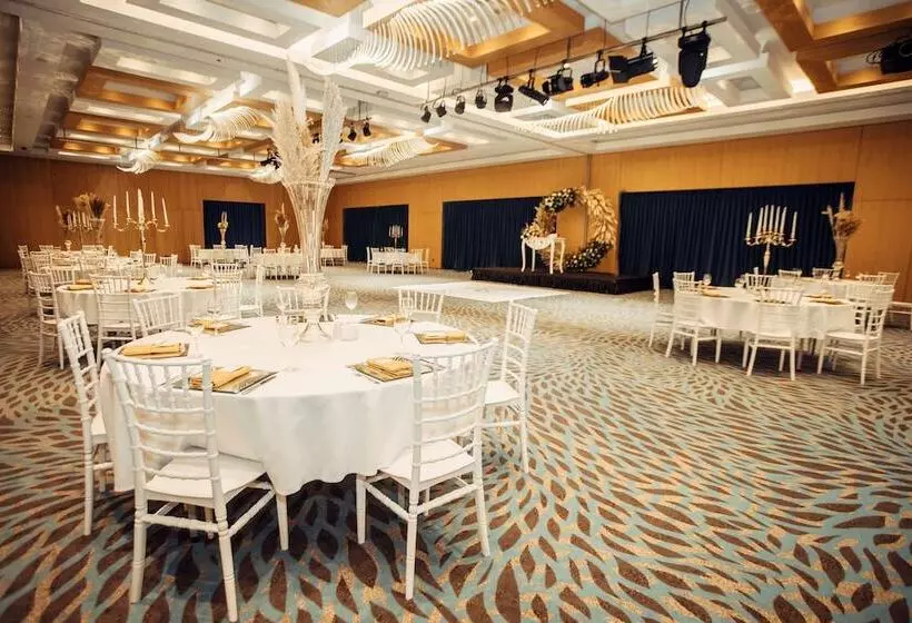 Hotel Doubletree By Hilton Trabzon