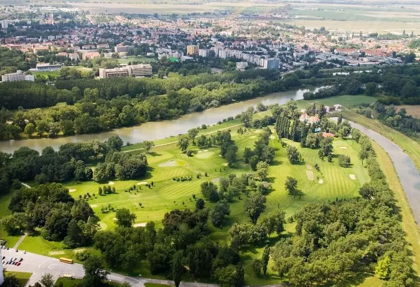 호텔 Ensana Pro Patria