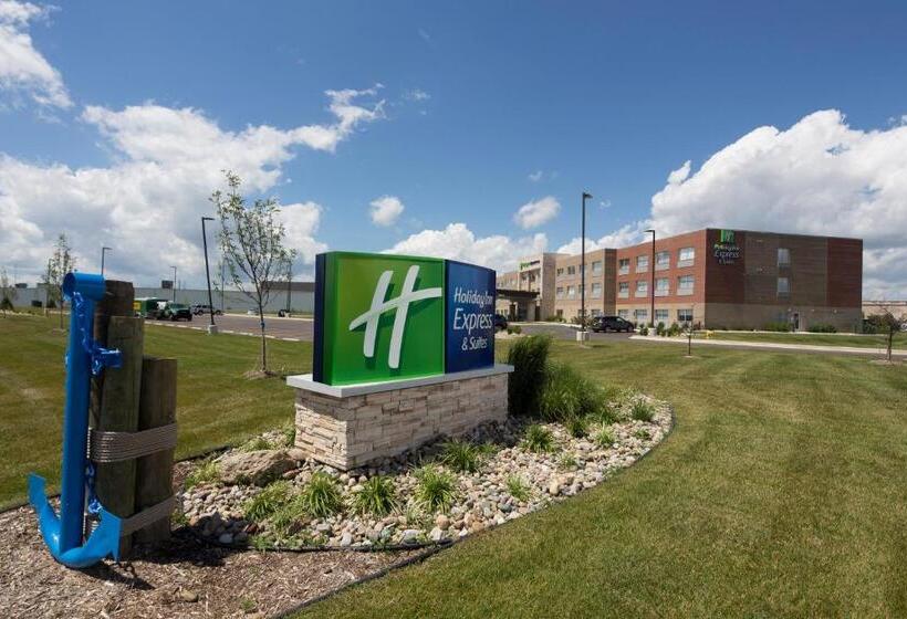בית מלון כפרי Holiday Inn Express & Suites Monroe, An Ihg
