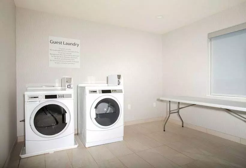 בית מלון כפרי Holiday Inn Express & Suites Monroe, An Ihg