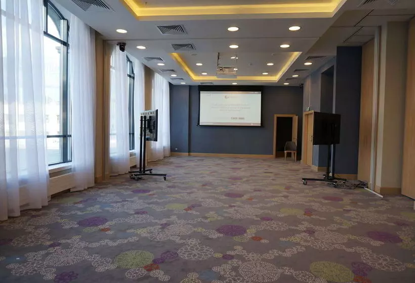 호텔 Nesterov Plaza