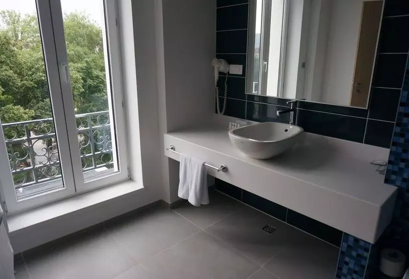 호텔 Nesterov Plaza