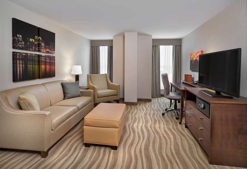 هتل Homewood Suites By Hilton Halifax Downtown