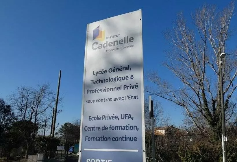 Отель Ibis Budget Marseille Valentine