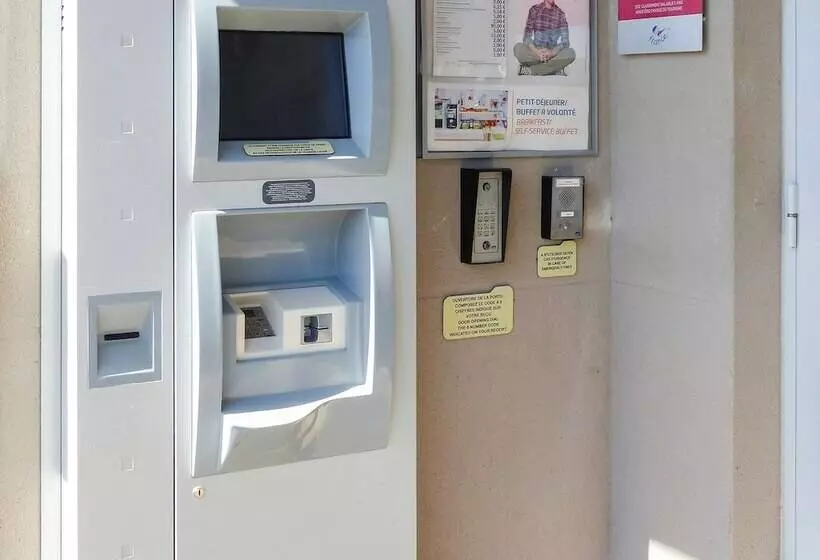 Отель Ibis Budget Marseille Valentine