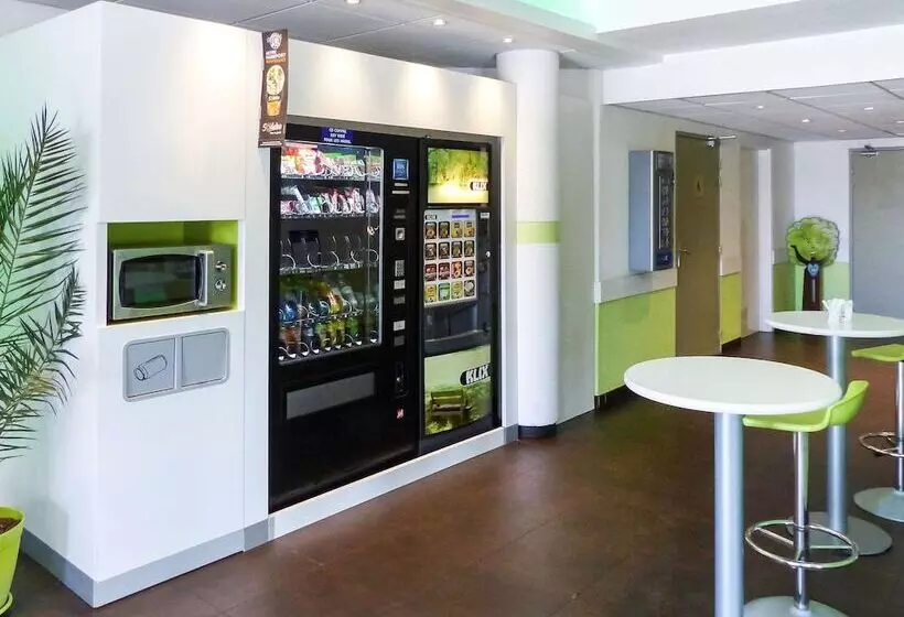 Отель Ibis Budget Marseille Valentine