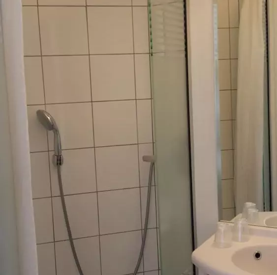 Отель Ibis Budget Marseille Valentine