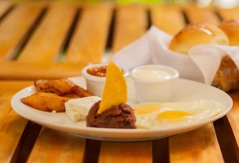 La Casa De Mamapán Hotel Colonial Ahuachapan