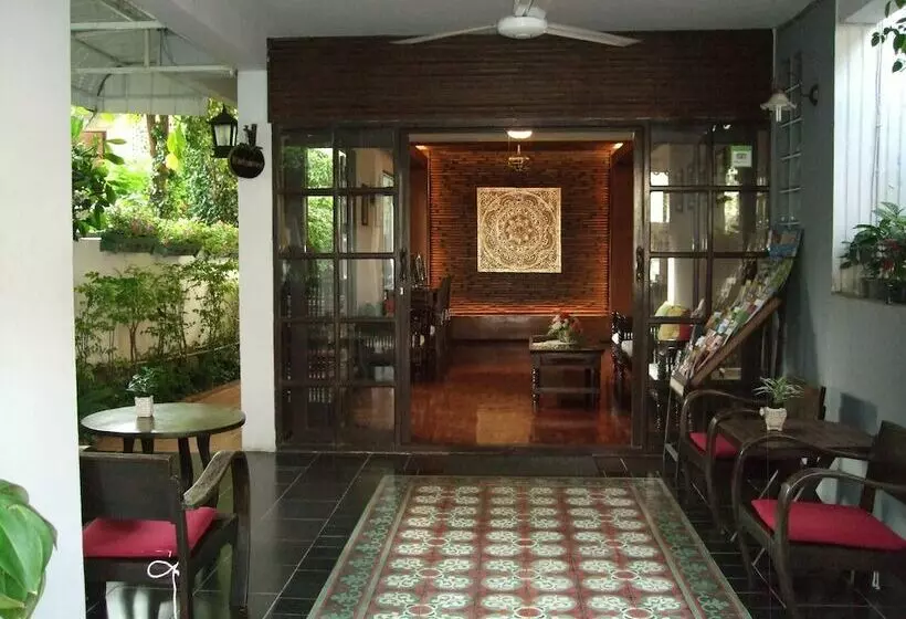 בית מלון כפרי Rachamankha Flora House