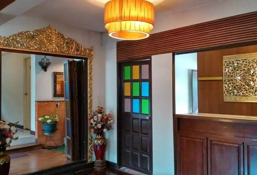 בית מלון כפרי Rachamankha Flora House