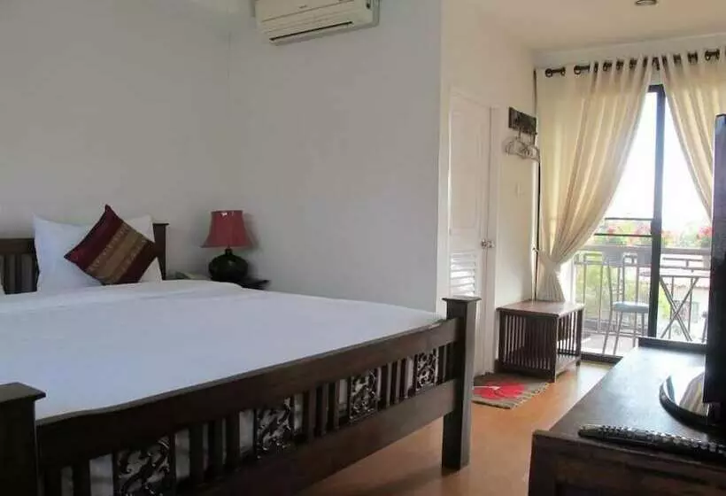 בית מלון כפרי Rachamankha Flora House