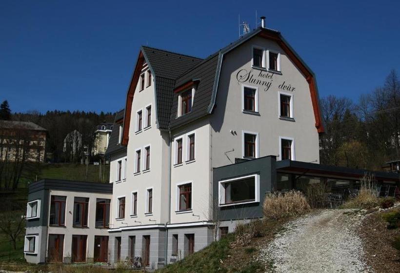 Hotel Slunný Dvůr