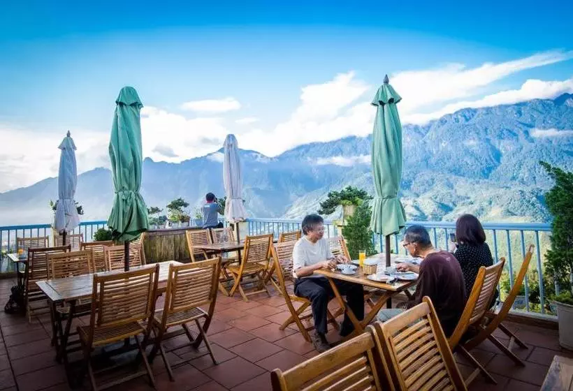 Hotelli Sunny Mountain