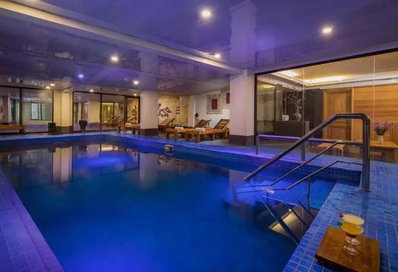 Hotelli Sunny Mountain