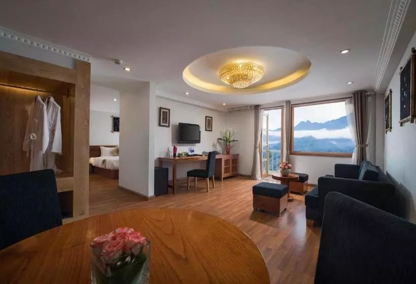 Hotelli Sunny Mountain