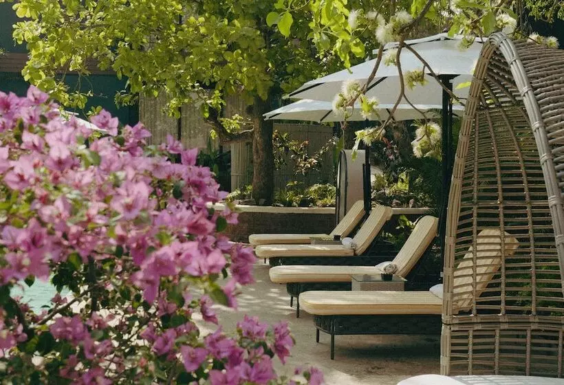 Avataara Resort & Spa