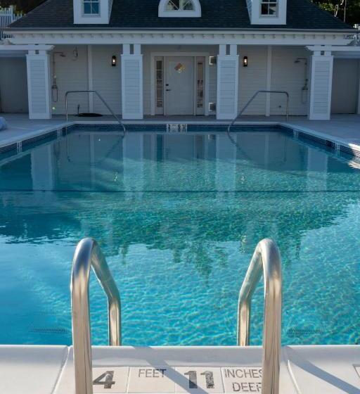 בית מלון כפרי Canoe Place Inn & Cottages