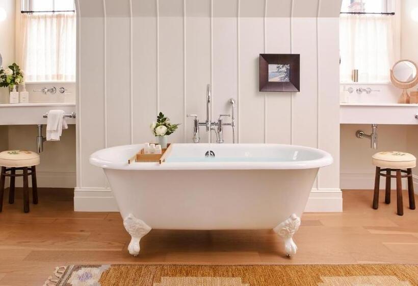 בית מלון כפרי Canoe Place Inn & Cottages