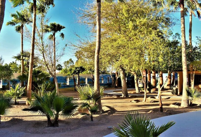 فندق Hacienda Monarcas Resort