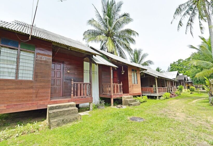 Hotel Oyo 90595 Pelangi Beach Resort Cherating