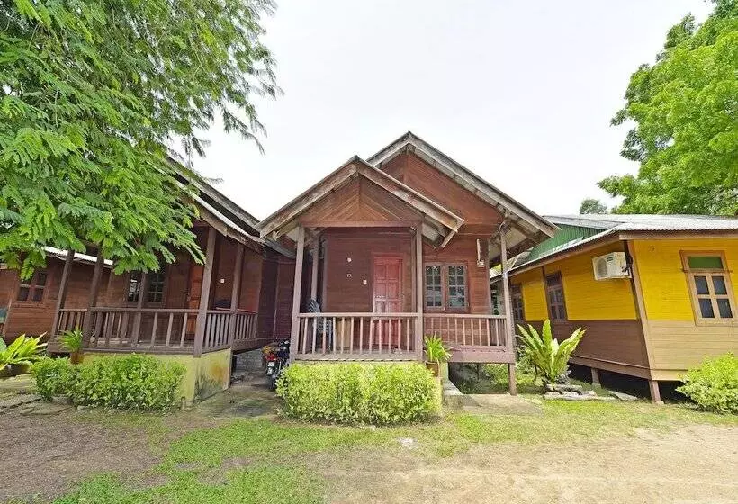 هتل Oyo 90595 Pelangi Beach Resort Cherating